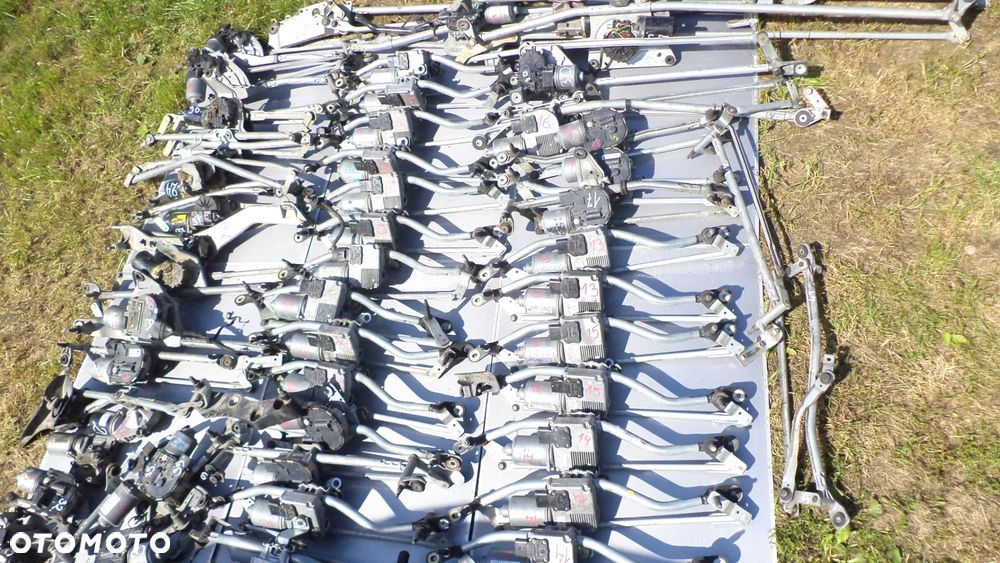 Silniczek wycieraczki tył PEUGEOT 406 LIFT kombi 0390201556