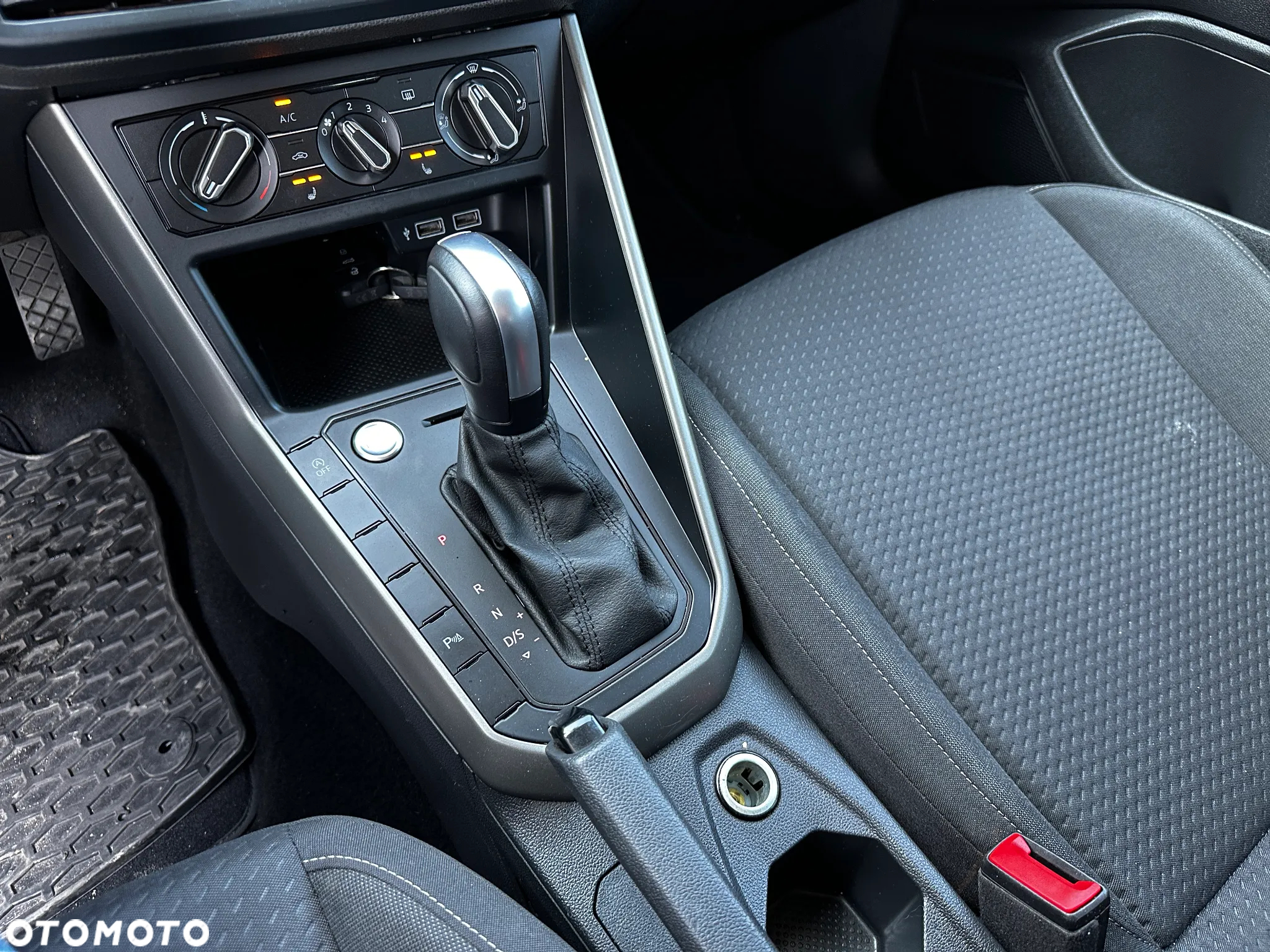 Volkswagen Polo - 17