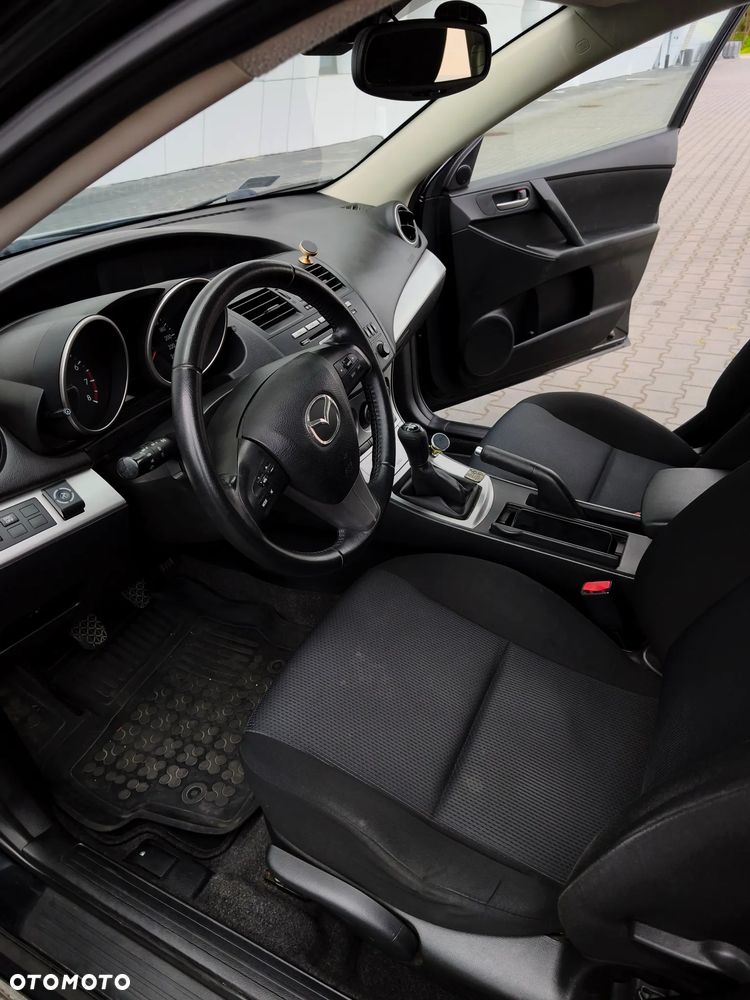 Mazda 3 - 7