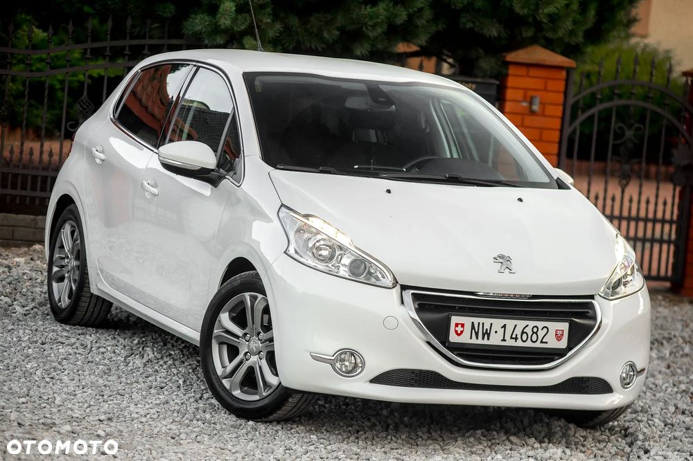 Peugeot 208 1.6 VTi Allure - 1