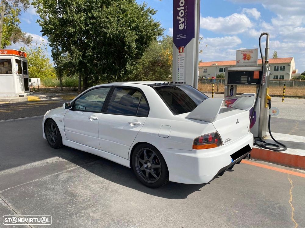 Mitsubishi Lancer Evolution IX - 10