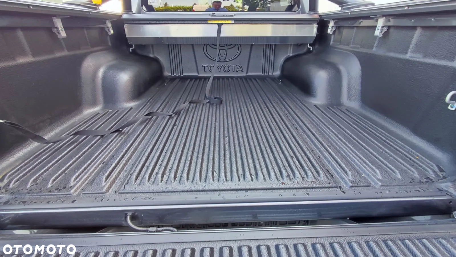 Toyota Hilux 2.8 D-4D Double Cab Invincible 4x4 - 5