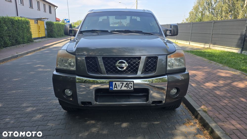 Nissan Titan 5.6 V8 LE Crew Cab - 5