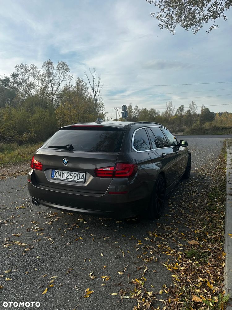 BMW Seria 5 520d - 9