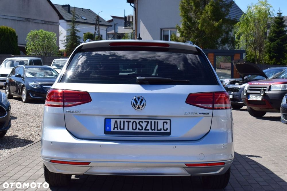 Volkswagen Passat - 9