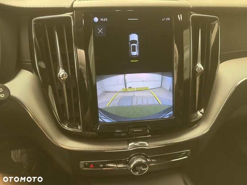 Volvo XC 60 B4 D AWD Inscription - 15