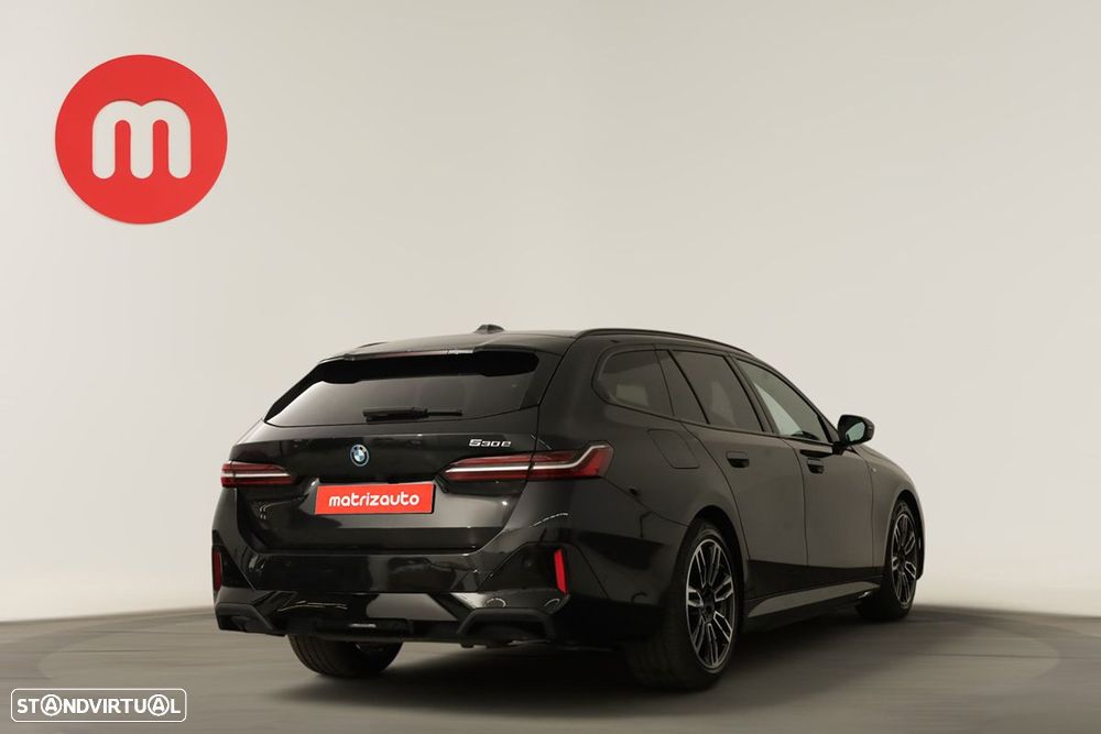 BMW 530 e Pack Desportivo M - 4