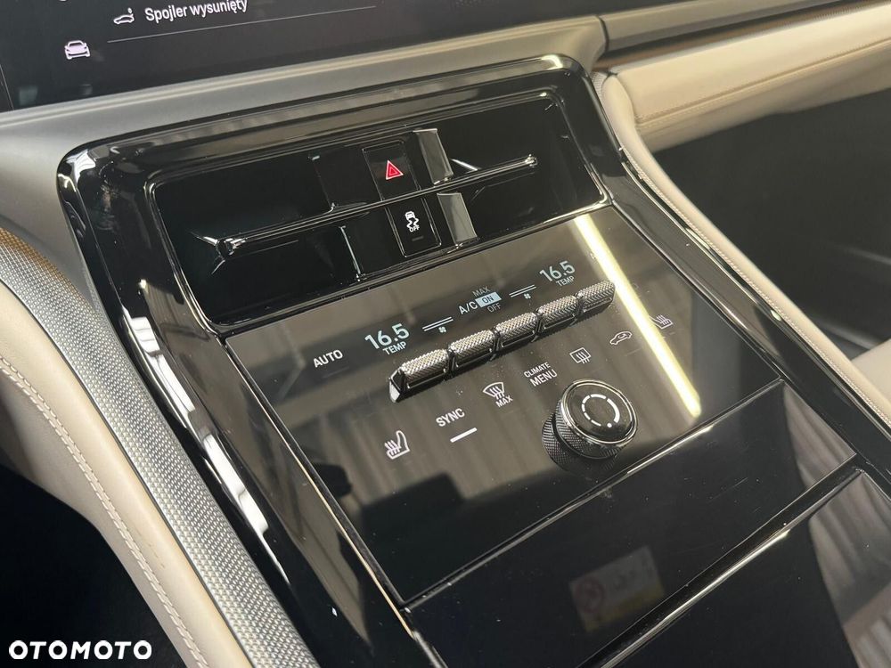Porsche Panamera 4 - 24