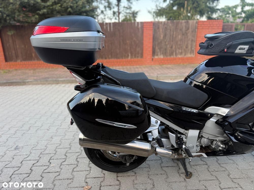 Yamaha FJR - 11