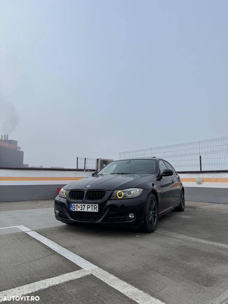 BMW Seria 3 318i - 1