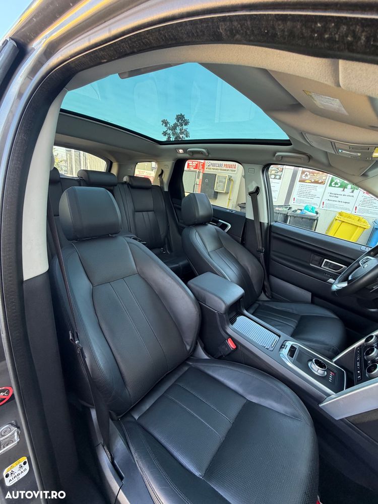 Land Rover Discovery Sport - 10