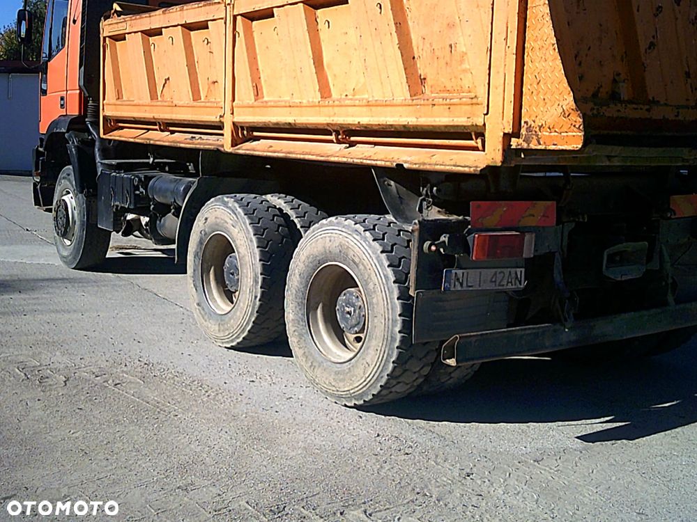 Iveco Eurotrakker - 5