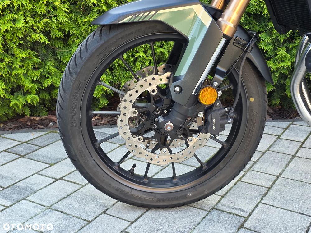 Honda CB - 24