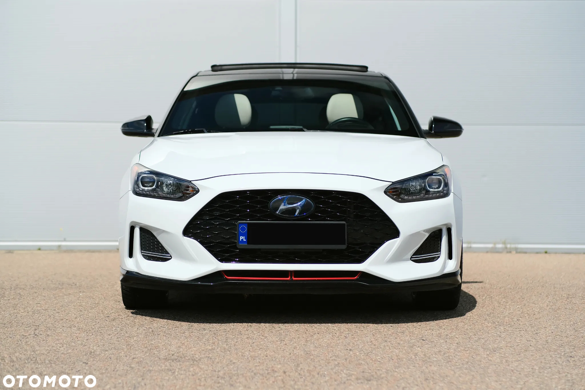 Hyundai Veloster - 4
