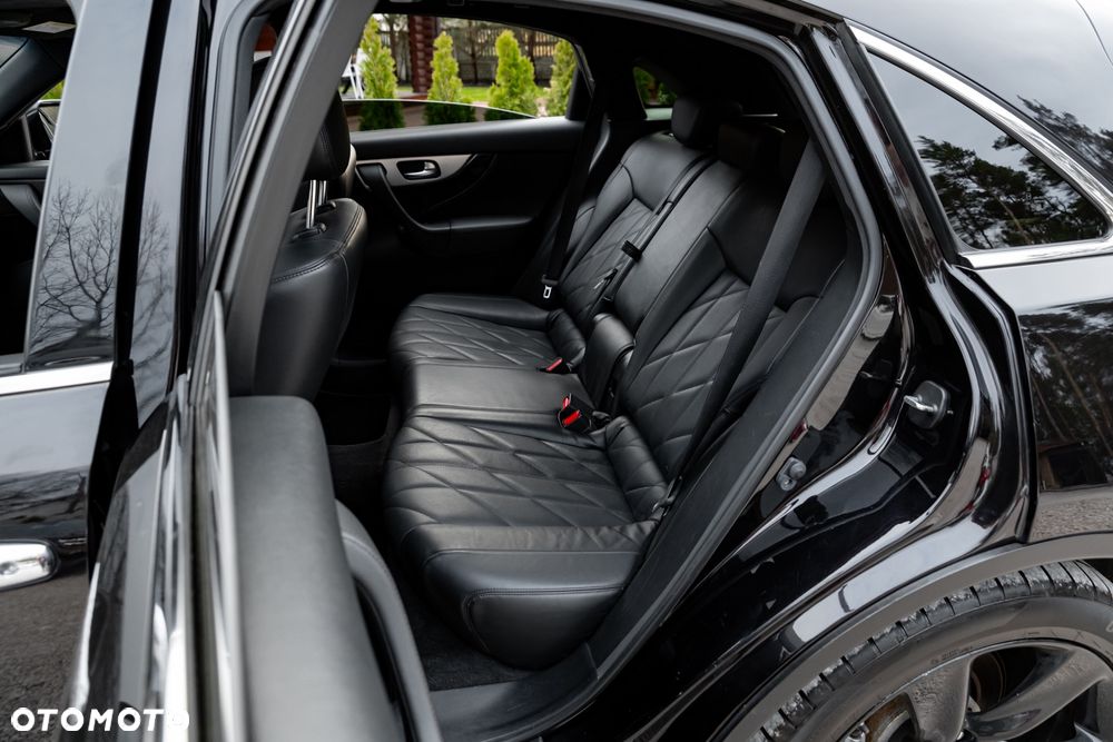 Infiniti QX70 3.7 AWD S - 19