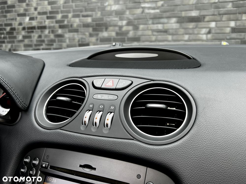 Mercedes-Benz SL 63 AMG - 16
