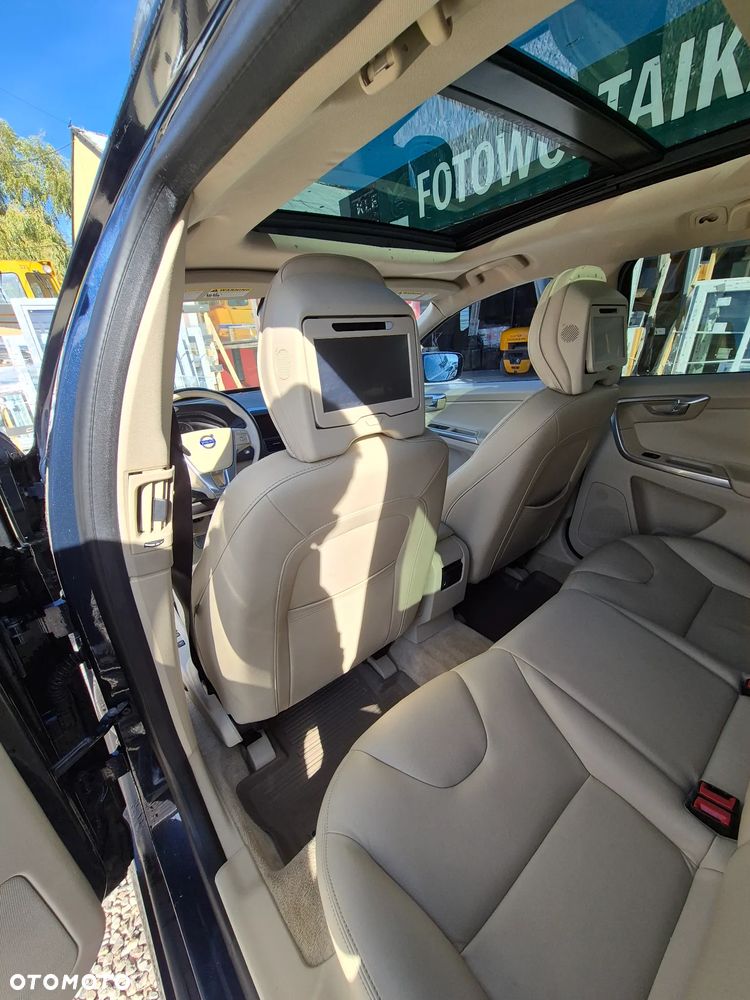 Volvo XC 60 - 21