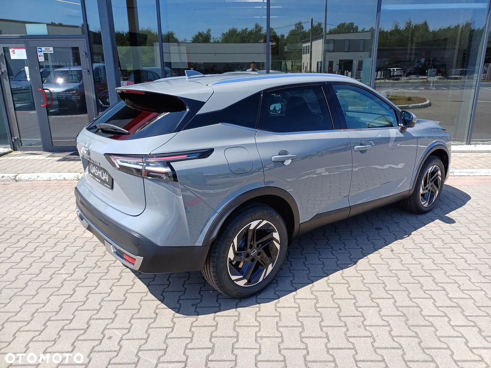 Nissan Qashqai 1.3 DIG-T mHEV N-Connecta Xtronic - 4