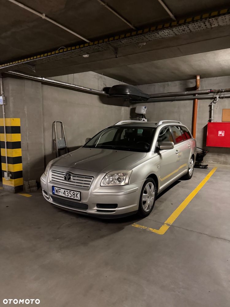Toyota Avensis - 40