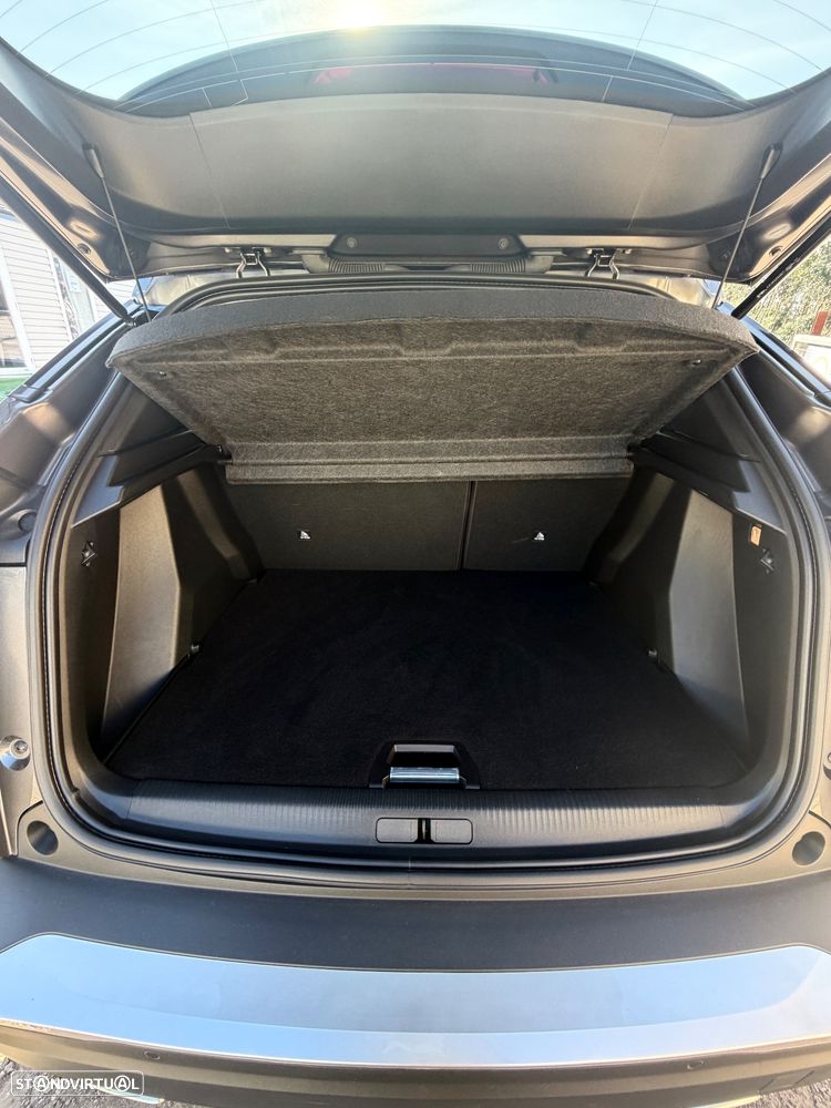 Peugeot 2008 PureTech 130 EAT8 Allure Pack - 24