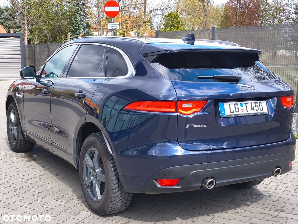 Jaguar F-Pace - 11