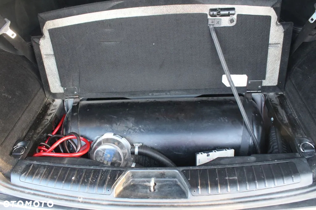 Mercedes-Benz GL 450 - 36