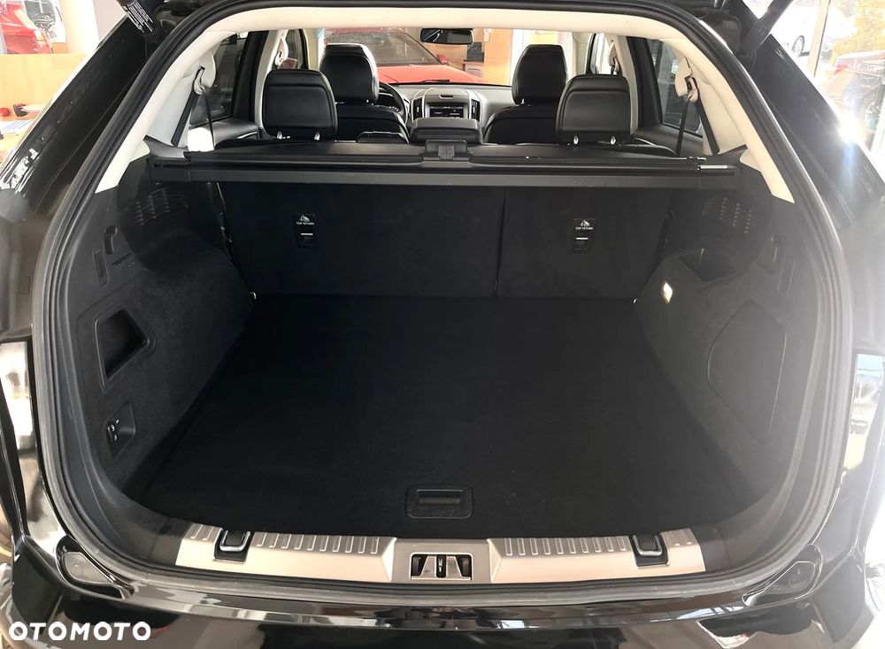 Ford Edge 2.0 TDCi Bi-Turbo 4x4 ST-LINE - 34