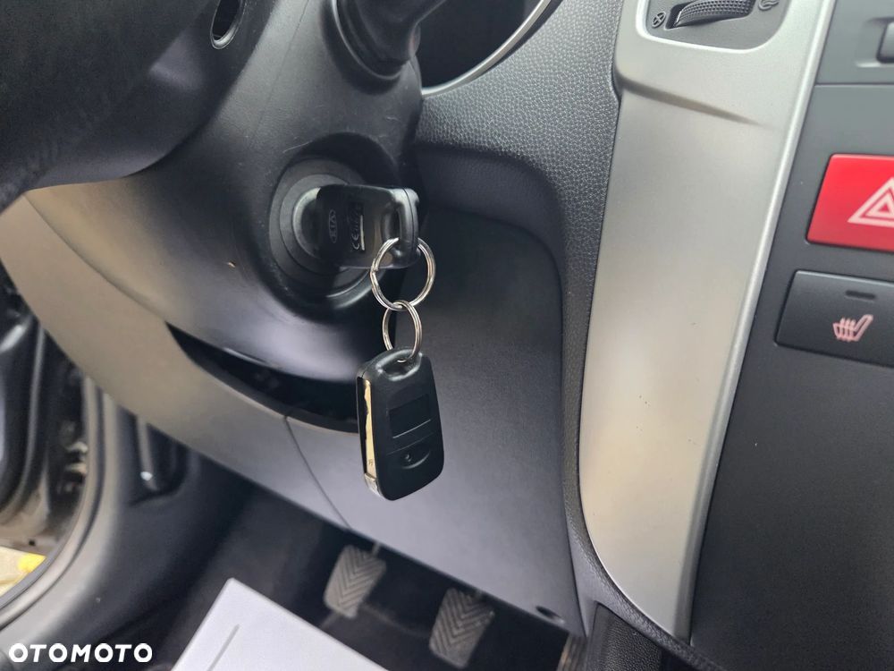 Kia Venga 1.4 CVVT Fifa World Cup Edition - 31