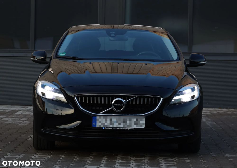 Volvo V40 T2 Linje Svart - 32