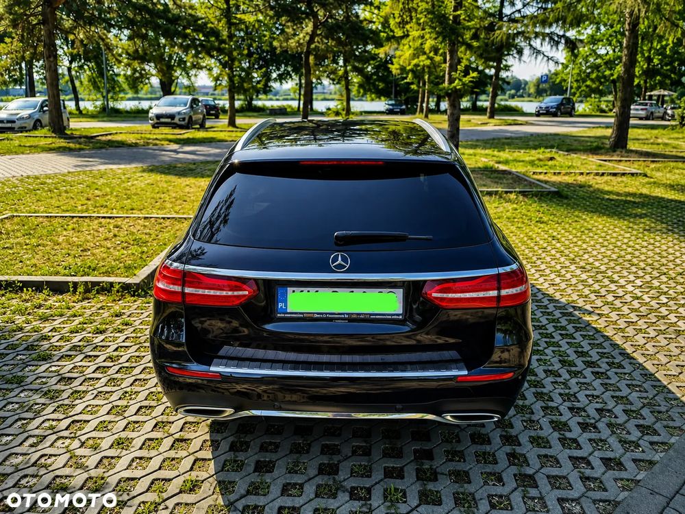 Mercedes-Benz Klasa E 200 9G-TRONIC - 6