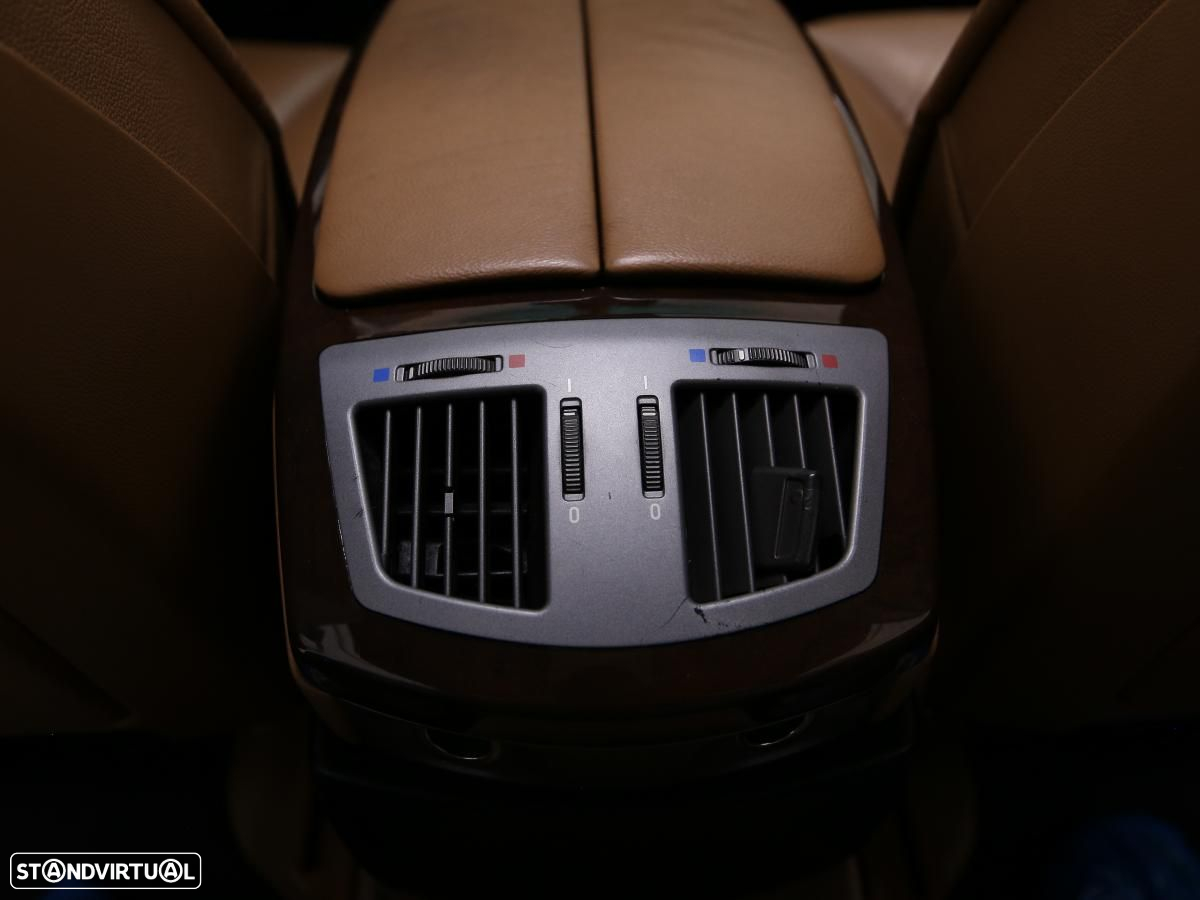 BMW 730 - 24