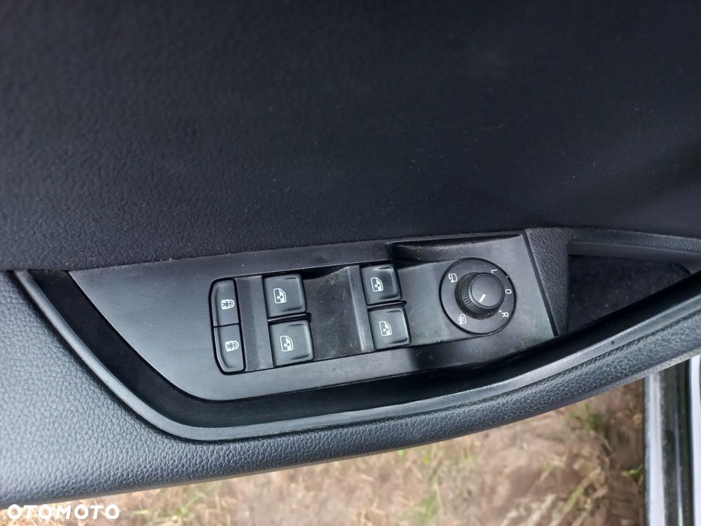 Skoda Superb 2.0 TDI Ambition DSG - 12