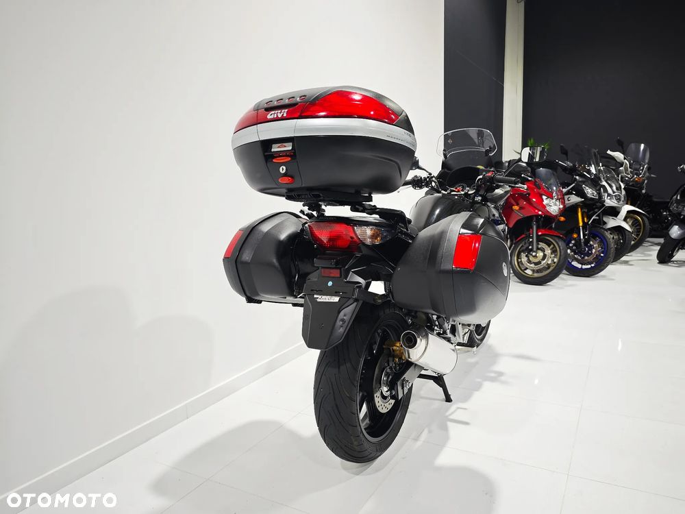 Honda CBF - 9