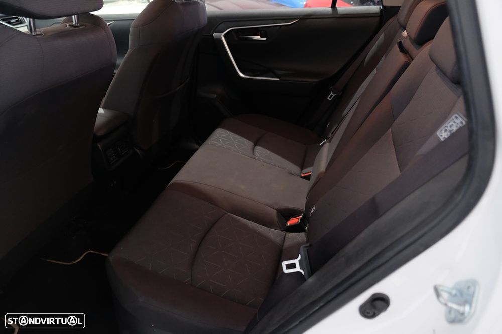 Toyota RAV4 2.5 HDF Comfort - 11