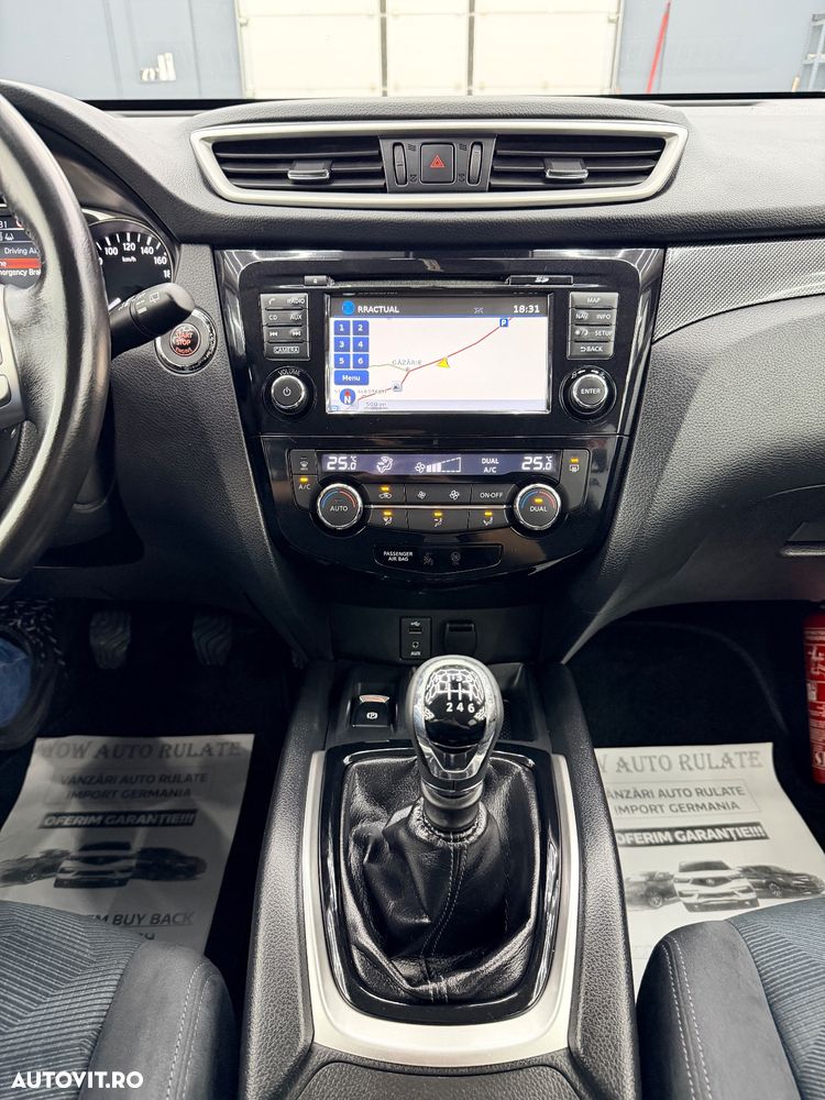 Nissan X-Trail 1.6 dCi N-Connecta - 32