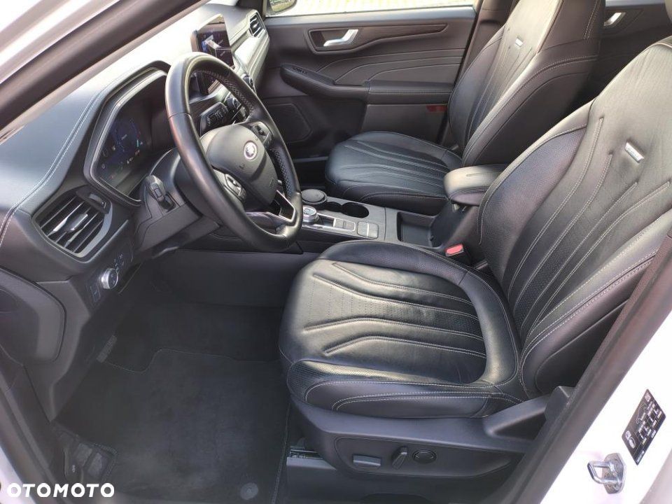 Ford Kuga - 17