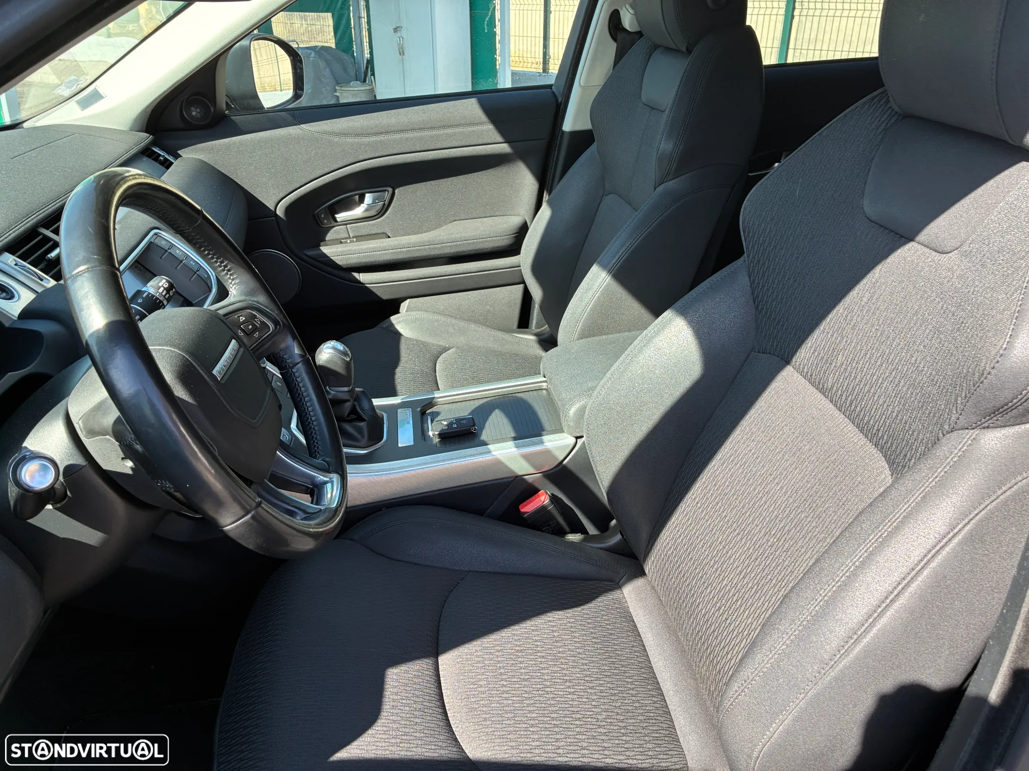 Land Rover Range Rover Evoque 2.0 D150 S - 17