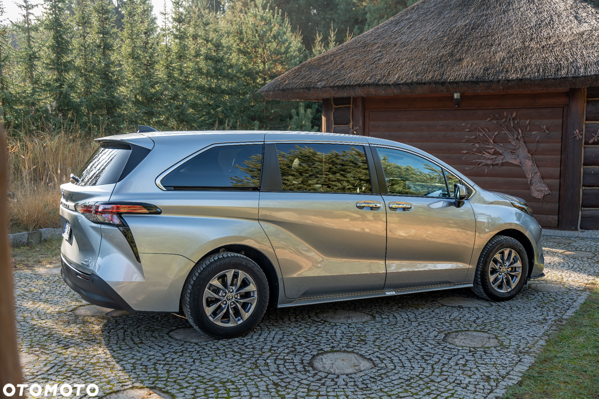 Toyota Sienna - 6