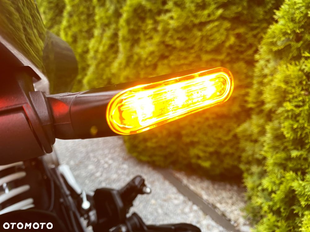 Husqvarna Svartpilen - 20