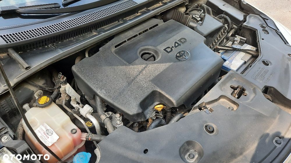 Toyota Avensis 2.2 D-4D Premium - 20