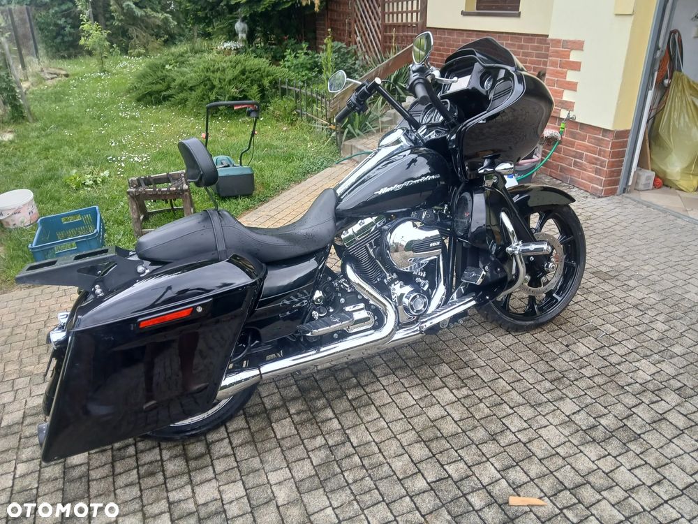 Harley-Davidson Touring Road Glide - 3