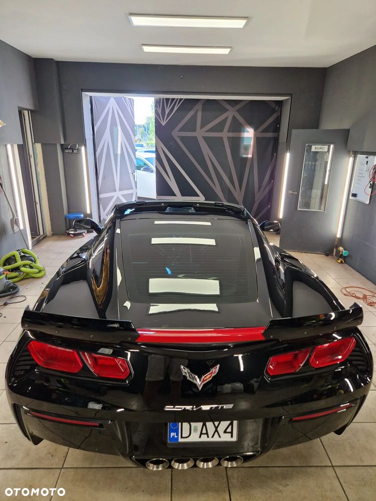Chevrolet Corvette - 7