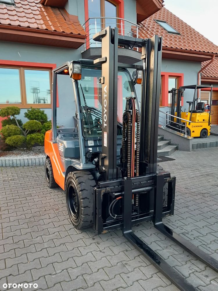 Toyota 52-8FDJF35 - 5