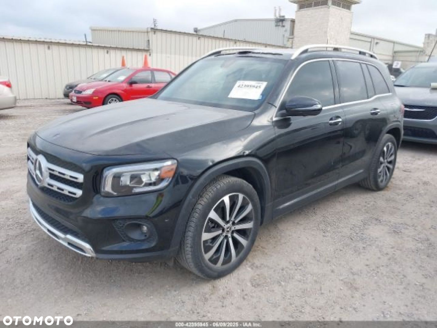 Mercedes-Benz GLB - 2