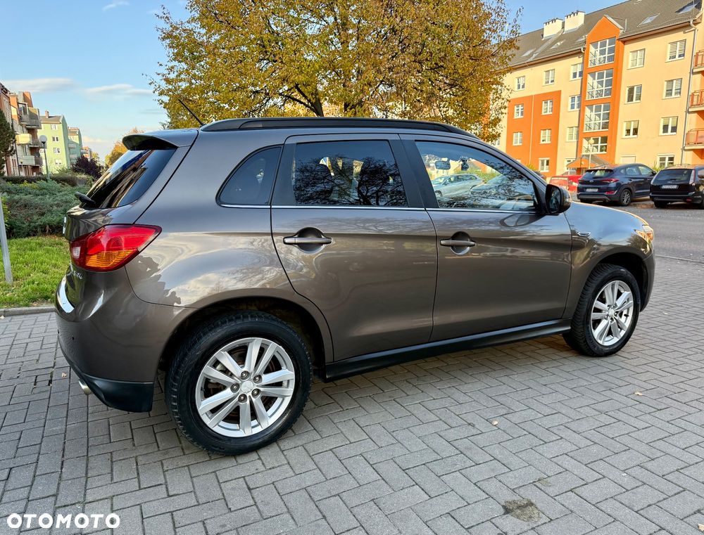 Mitsubishi ASX 1.6 Intense - 10