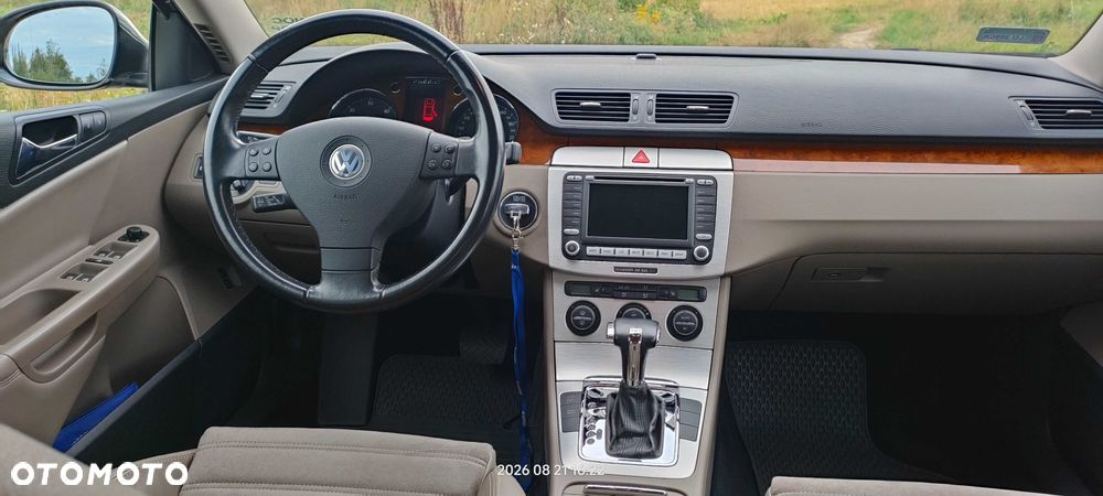 Volkswagen Passat Variant - 4