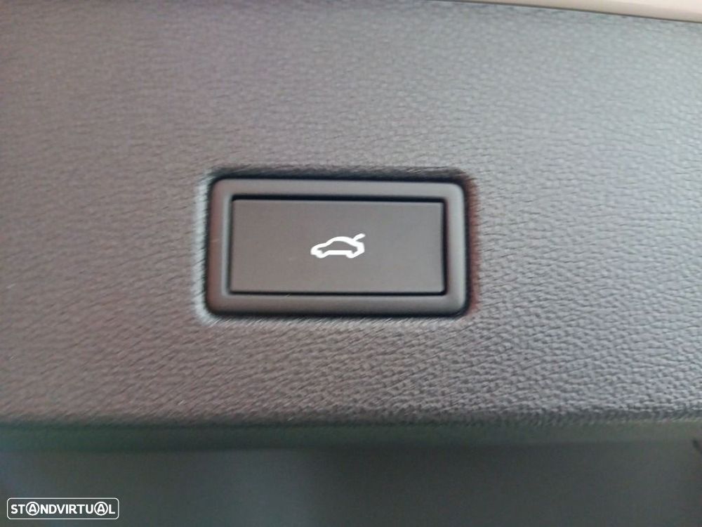 VW T-Roc 1.5 TSI R-Line DSG - 25