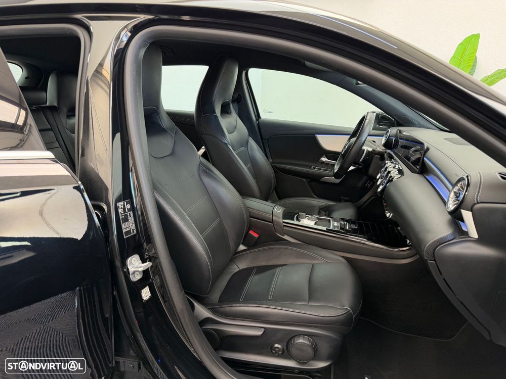 Mercedes-Benz A 250 e AMG Line - 18