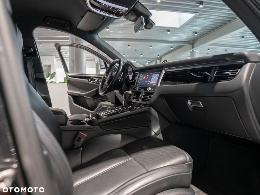 Porsche Macan S - 33