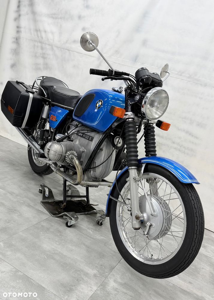 BMW R - 8